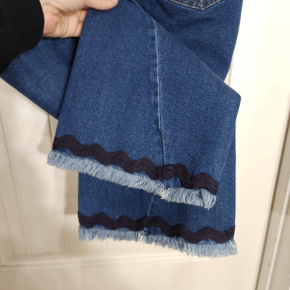 See By Chloe Womens Jeans Cropped Kick Flare Twisted Seam Scalloped Hem Sz 26 - Picture 8 of 10